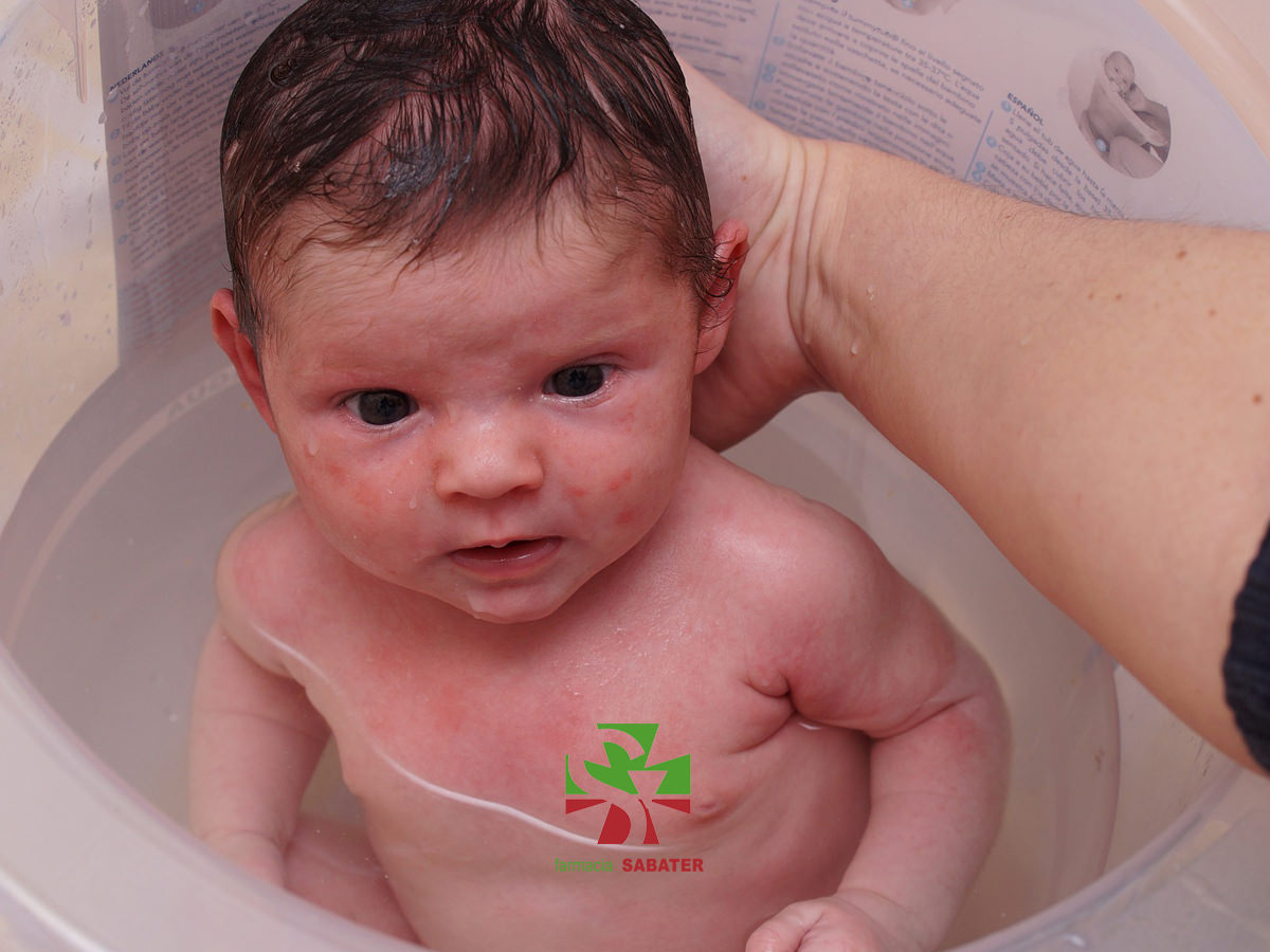 El baño del bebé es su momento de relax - Blog - Farmacia Sabater